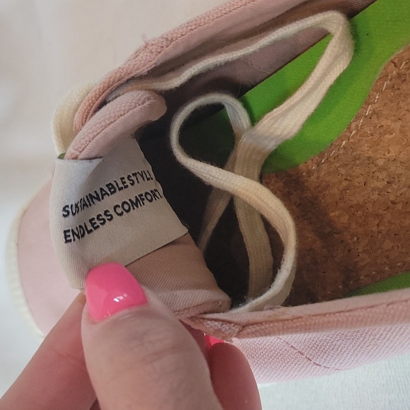 CARIUMA sneakers sz 10 womans excellent shape! Plush pink/mauve - Picture 9 of 11